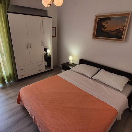 Double Rooms With Terrace Tomica Baška Buitenkant foto