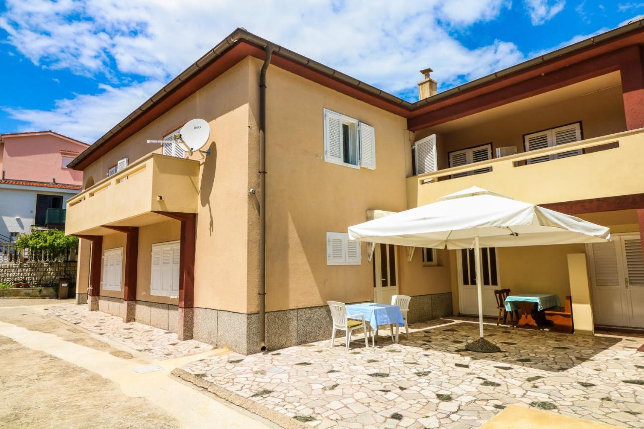 Double Rooms With Terrace Tomica Baška Buitenkant foto