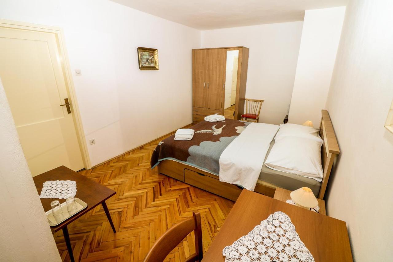 Double Rooms With Terrace Tomica Baška Buitenkant foto